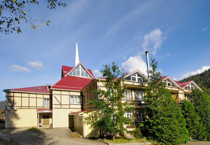 Гостиничный комплекс Энэктур. Республика Адыгея, Майкопский район, п. Гузерипль