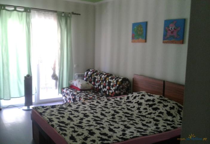 Трехместный зеленый. Гостевой дом Happy House