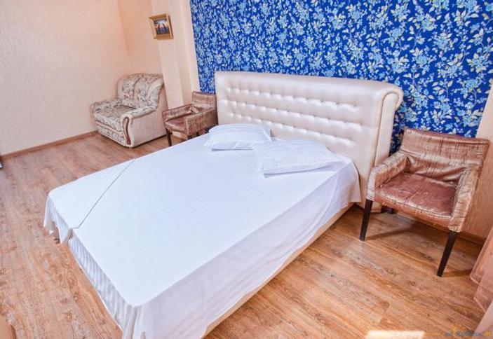 Полулюкс. Ресторанно-гостиничный комплекс Рай, г. Краснодар