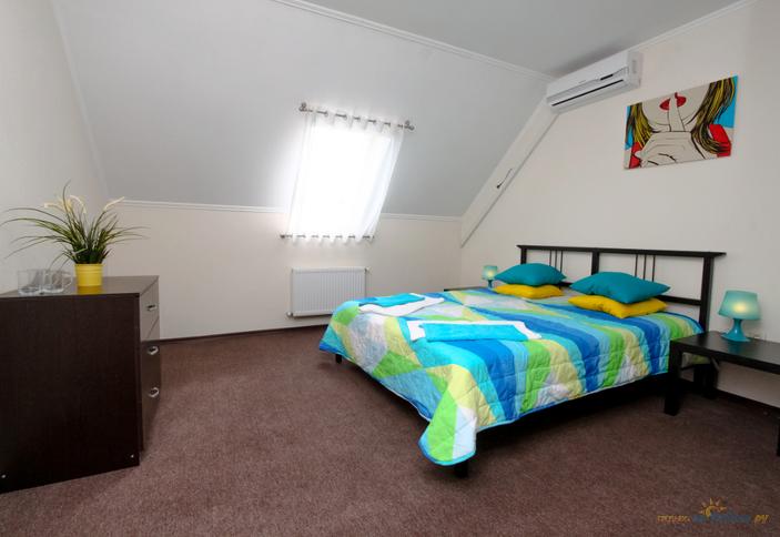 Апартаменты мансарда. Вилла Welcome, Геленджик, п. Криница