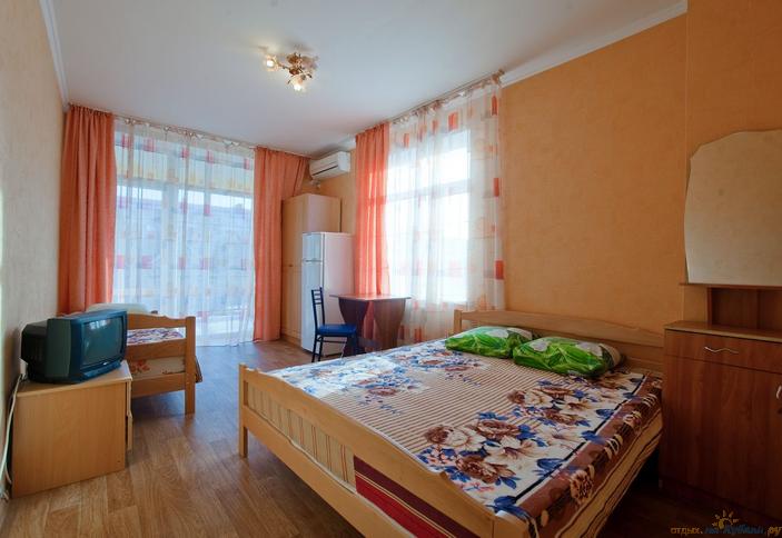 Трехместный номер. Гостевой дом На аллее, г. Анапа