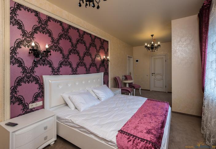 Номер Фуксия. Арт-отель Альвита, г. Краснодар