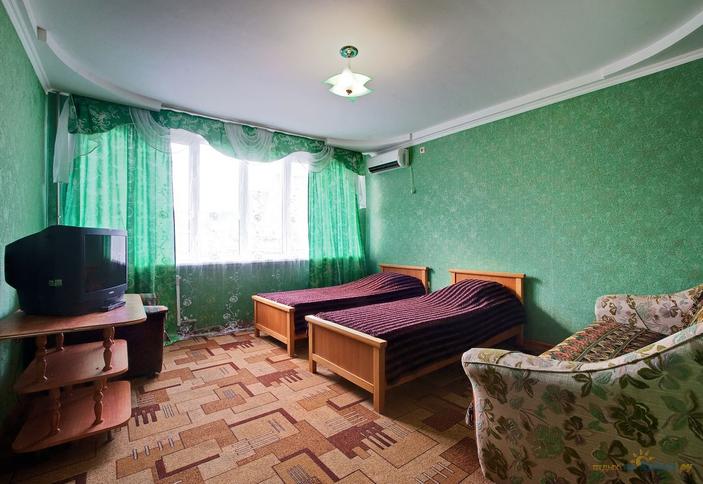 Двухместный улучшенный. Гостиница Адмирал, г. Сочи, Лазаревский район, п. Лазаревское