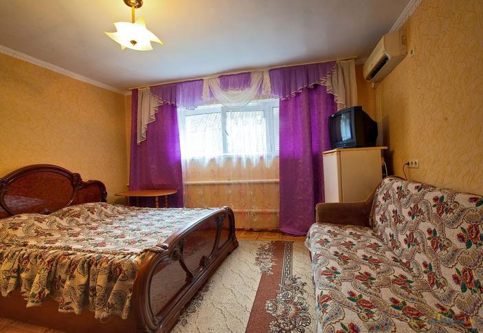 Двухкомнатный пятиместный (с балконом). Гостиница Адмирал, г. Сочи, Лазаревский район, п. Лазаревское