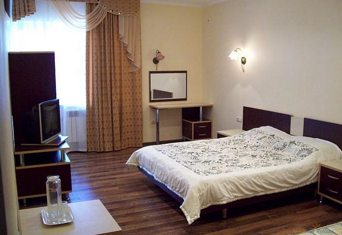 Стандарт трехместный. Гостевой дом Легенда, г. Анапа