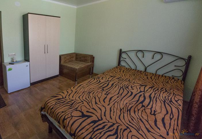 Комфорт двухместный с двуспальной кроватью. Гостевой дом Винтаж, г. Сочи, Лазаревский район, п. Лазаревское