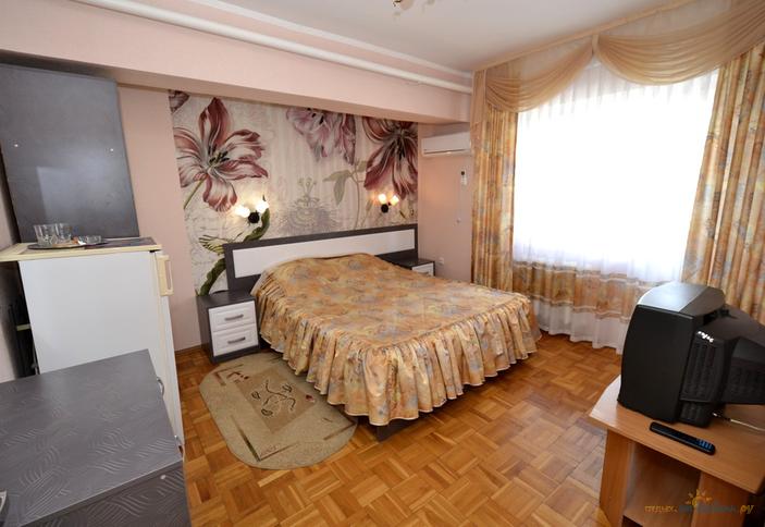 Двухкомнатный люкс. Отель Якорь 1, г. Анапа