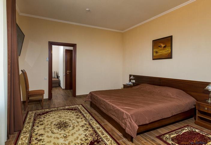 Двухкомнатная студия. Отель Бельведер, Темрюкский район, пос. Пересыпь