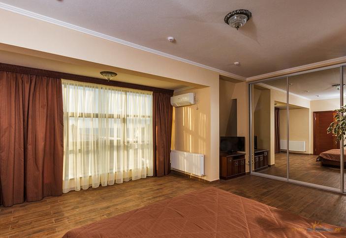 Двухкомнатный люкс. Отель Бельведер, Темрюкский район, пос. Пересыпь