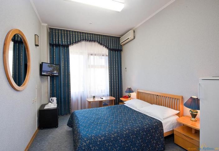 Стандарт double/twin. Гостиница Юг, г. Краснодар