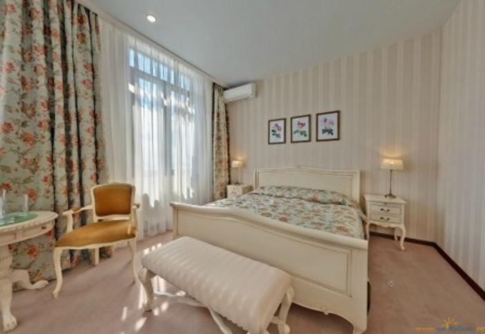 Фирменный люкс в стиле Прованс. Гостиница Dolphin, г. Сочи