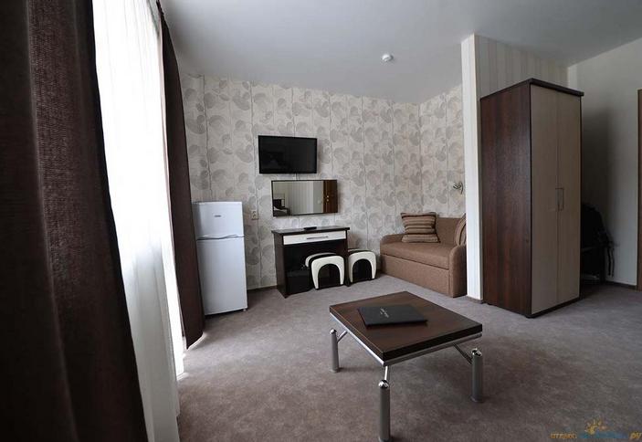 Семейный. Отель Белая река, п. Гузерипль