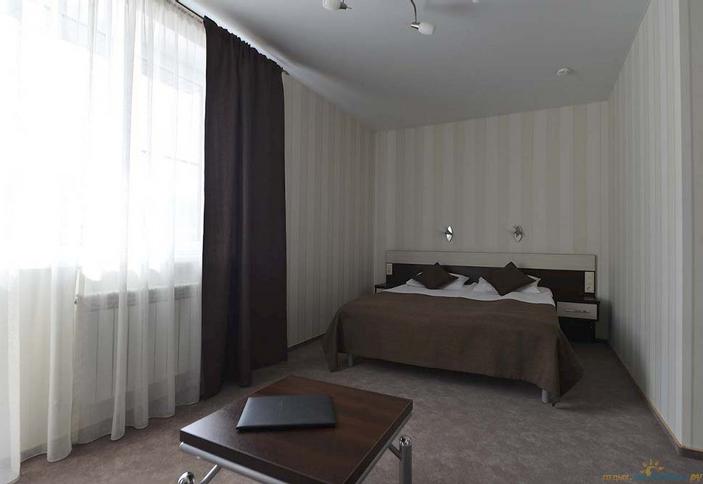 Семейный. Отель Белая река, п. Гузерипль