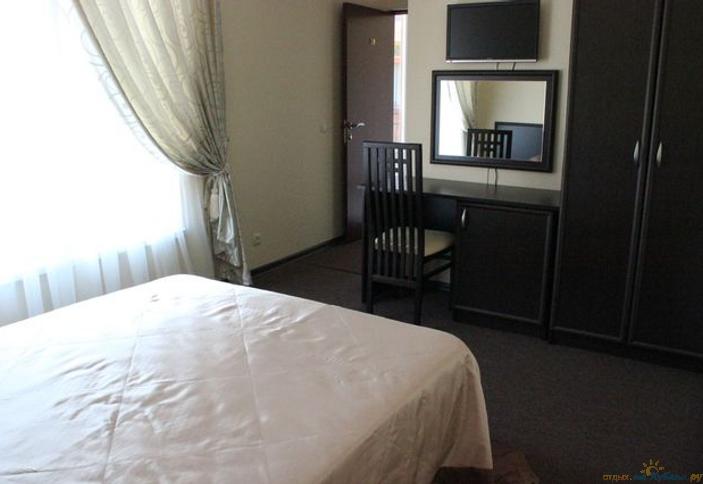 Полулюкс. Гостевой дом Ева, г. Сочи, п. Вардане