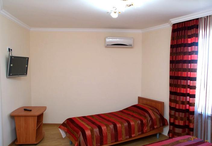 Стандарт трехместный. Гостевой дом Арго, Геленджик