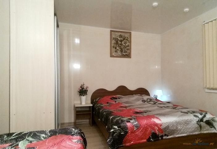 Первый этаж №1. Гостевой дом У Леонида, г. Ейск