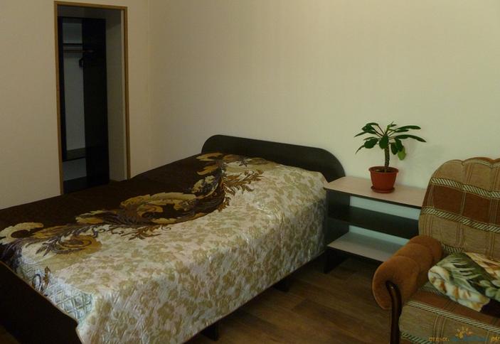 Трехместный люкс. Мини-отель Арго, г. Ейск