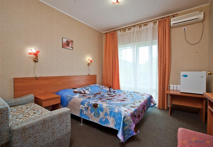 Трехместный стандарт без балкона. Гостевой дом Фантазия, Туапсинский район, п. Агой