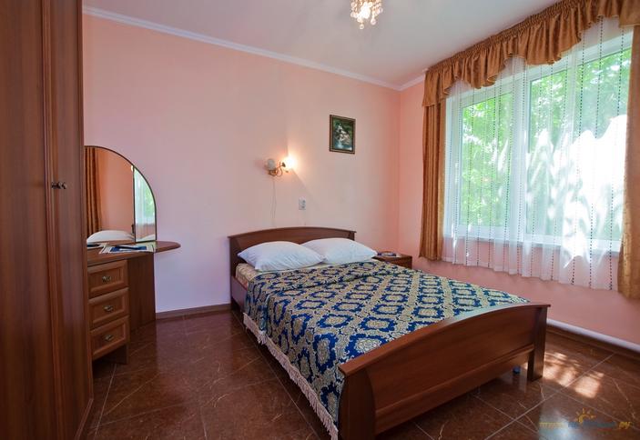 Двухкомнатный люкс. Гостевой дом Анис, г. Сочи, пос. Лоо