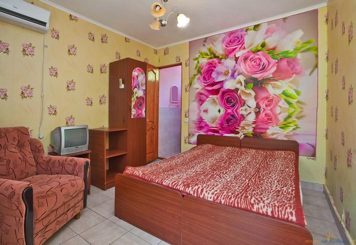 Двухместный номер с балконом. Гостевой дом Лика-Ника, г. Сочи, Лазаревский район, п. Лоо