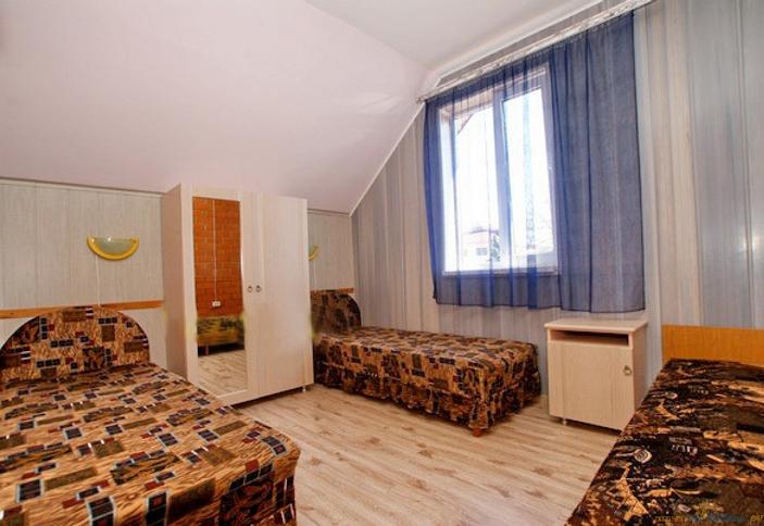 Трехместный эконом №6. Гостевой дом Киви, г. Сочи, п. Лазаревское