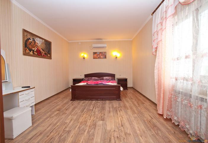 Люкс двухкомнатный. Гостиница Вероника, г. Геленджик, с. Кабардинка