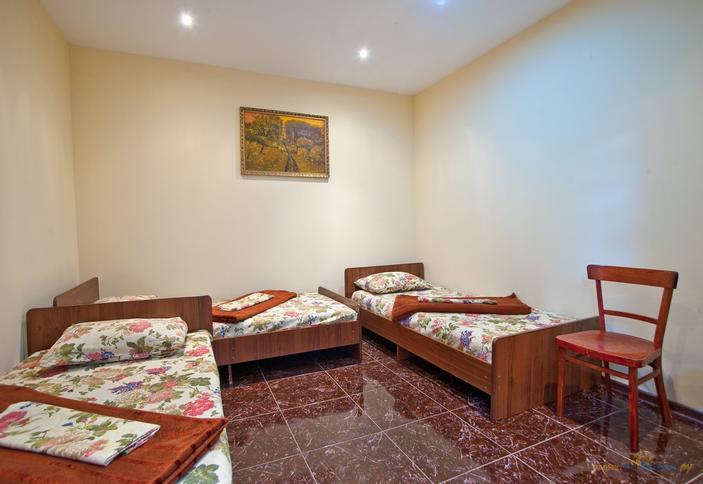 Трехместный стандарт. Частная гостиница На Горной, с. Кабардинка