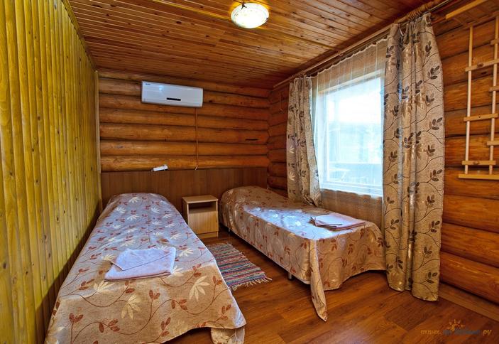 Двухкомнатный номер ПК. Туристическая база отдыха Нефтяник, Туапсинский район, п. Бухта Инал