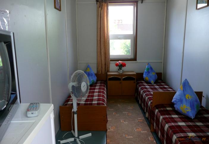 Трехместный (в домике)