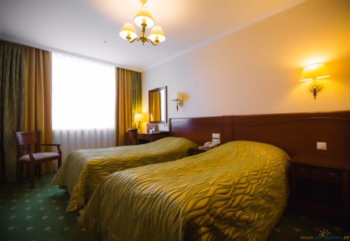 Стандартный номер с двумя кроватями. Гостиница Интурист, г. Краснодар