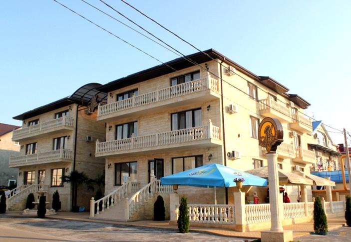 Гостевой дом У Луки, п. Витязево