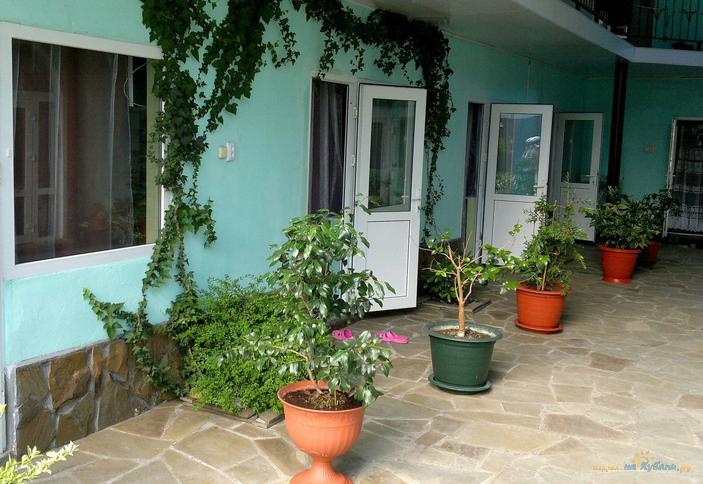 Мини-гостиница У Елены, г. Сочи, Лазаревский р-н, пос. Якорная Щель