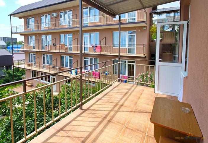 Гостевой дом Мираж; г. Сочи, Адлерский р-н