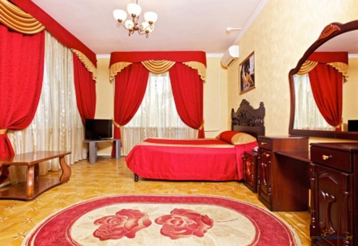 Двухкомнатный люкс. Отель Корона, г. Краснодар
