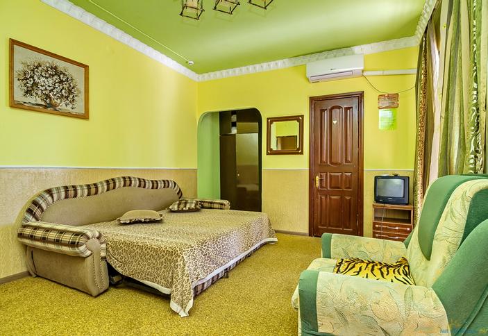 Трехместный стандарт с доп.местом. Отель Три И, г. Сочи, Лазаревский район, п. Лоо