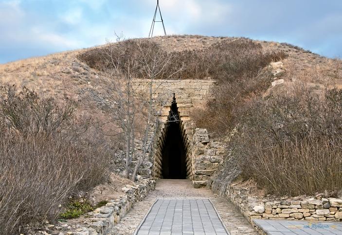 Царский курган