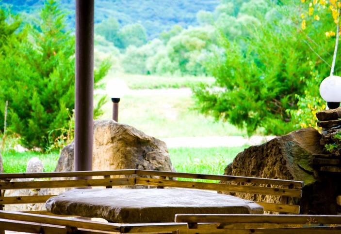 Летник. Ресторанно-гостиничный комплекс Очаровательная полянка, г. Горячий Ключ