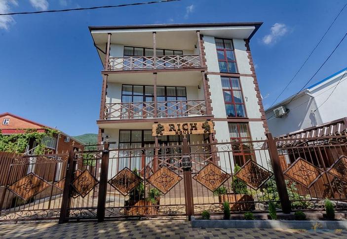 Rich House (Рич Хаус)