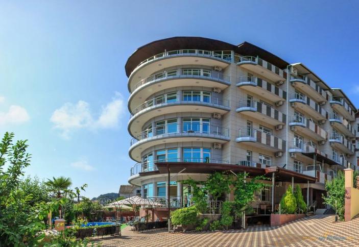 МиЛоо Family Resort Hotel