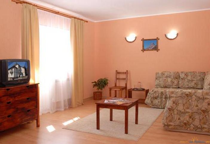 Двухкомнатный номер. Частный отель Альпийский двор, Сочи, п. Красная Поляна