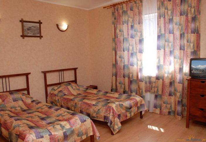 Стандарт на первом этаже. Частный отель Альпийский двор, Сочи, п. Красная Поляна