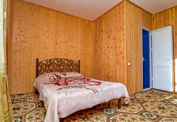 Двухкомнатный полулюкс. База отдыха «У Абдулаха», р-н Майкопский, с. Хамышки