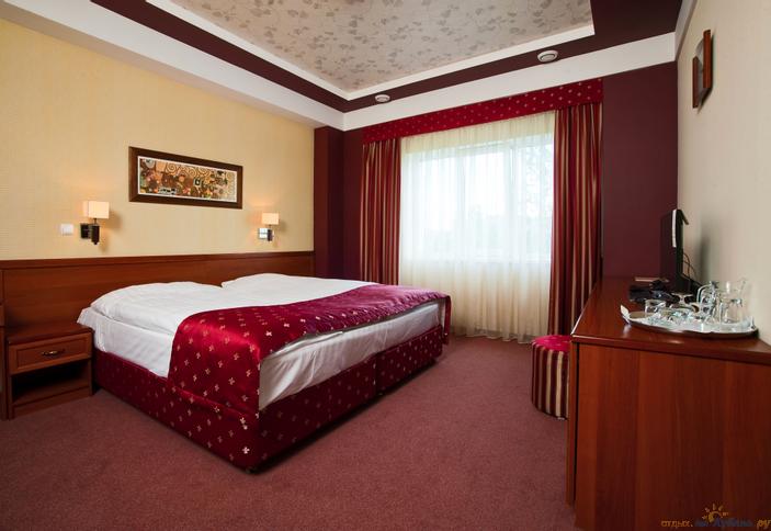 Номер Улучшенный стандарт. Отель Премьер-отель, г. Краснодар