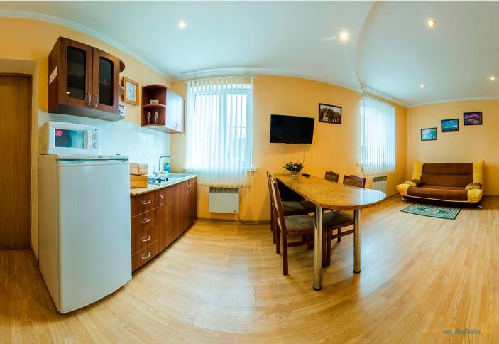 Шестиместный коттедж