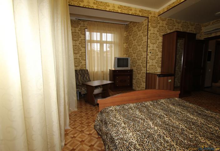 Трехместный однокомнатный люкс без балкона