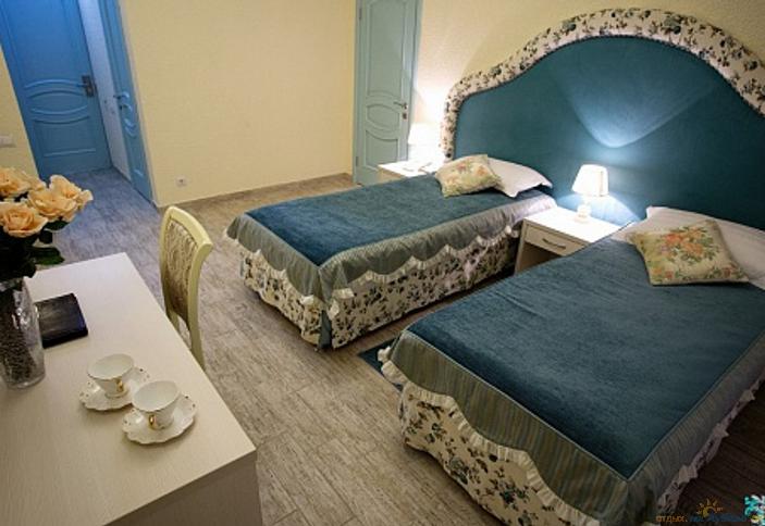 Отель Французский квартал, п. Витязево