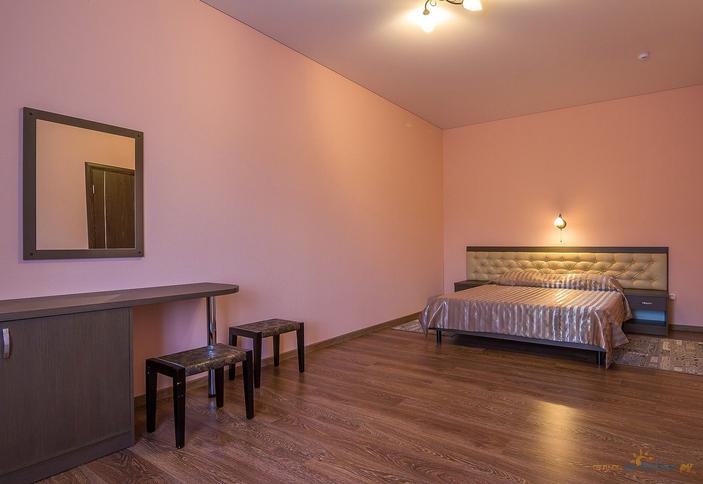 Люкс. Отель Собер, р-н Северский, ст-ца Убинская