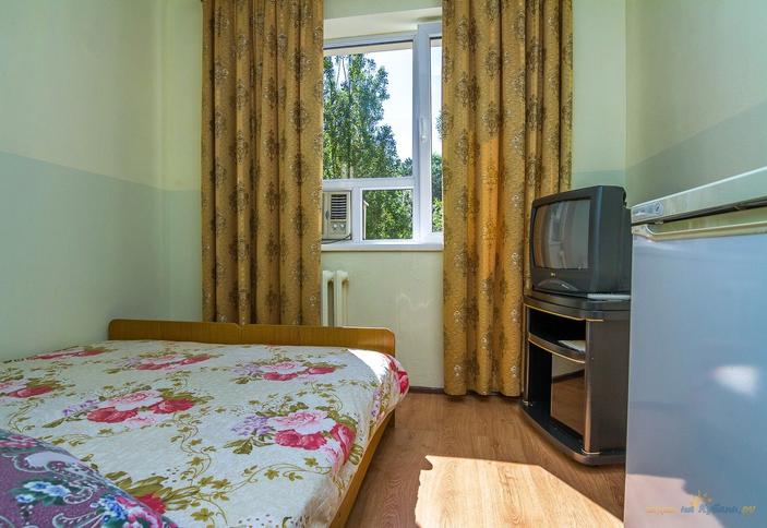 Двухкомнатный номер. Отель Золотая миля, п. Лермонтово