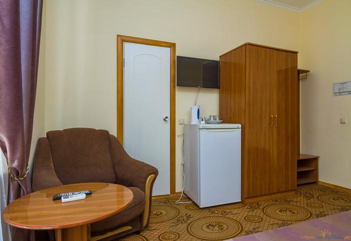 Трехместный комфорт. Гостевой дом Ла-Коста, г. Адлер