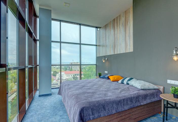 Land panoramic suite